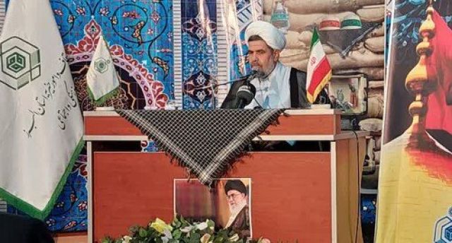 آیین جزء خوانی قرآن کریم به مناسبت شب های قدر در آستان مقدس ۳۵ امامزاده استان البرز  برپا می شود