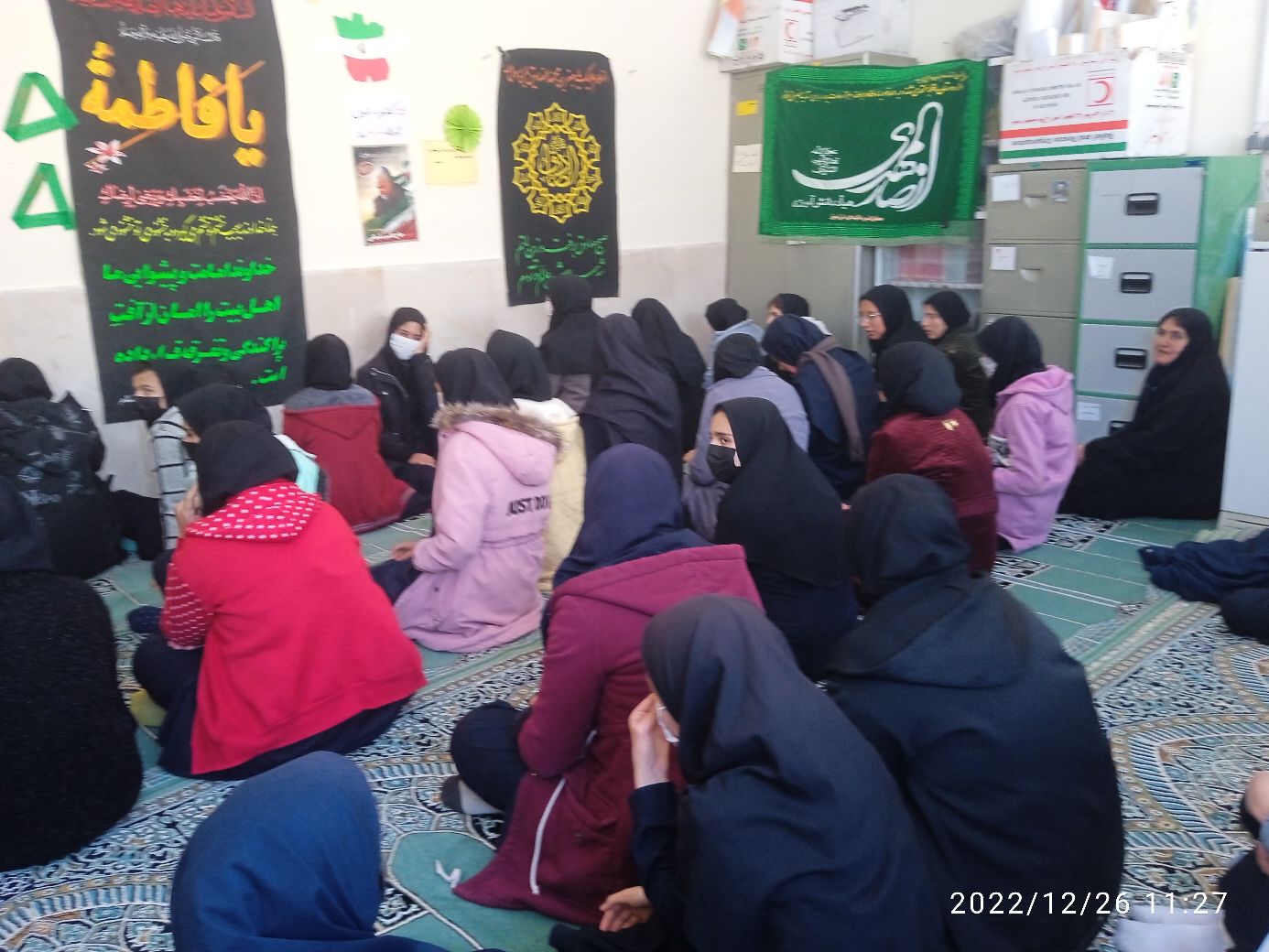 برگزاری مراسم عزاداری شهادت حضرت زهرا (س) در دبیرستان دخترانه «عفاف» مرغملک  