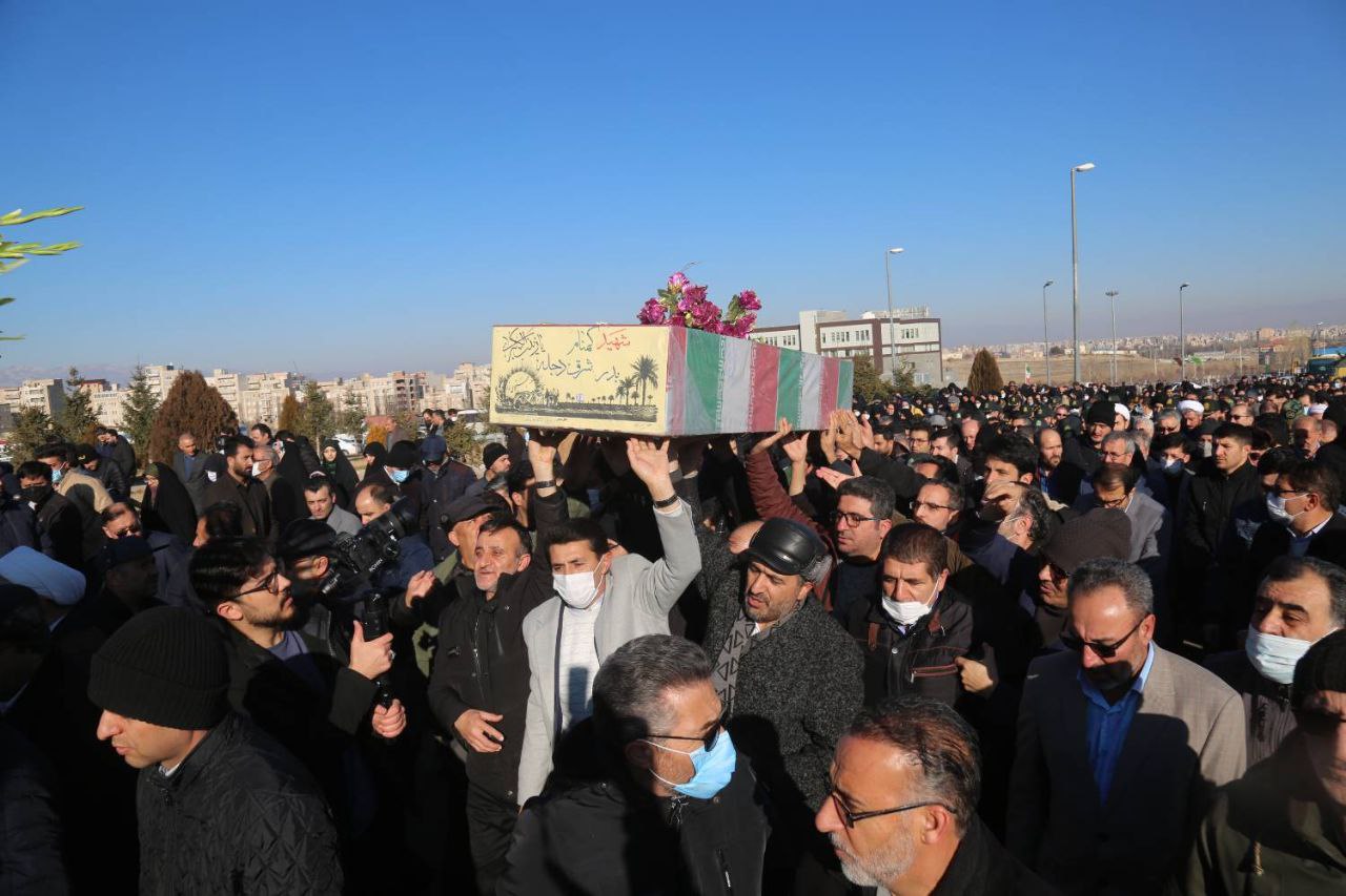 خیل عظیم دانشجویان استان با آرمان های شهدا تجدید میثاق بستند  