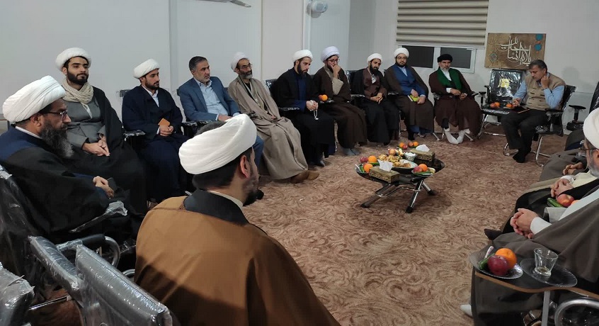 برگزاری نشست هم اندیشی نخبگان حوزوی و دانشگاهی در مرکز تخصصی صحیفه سجادیه