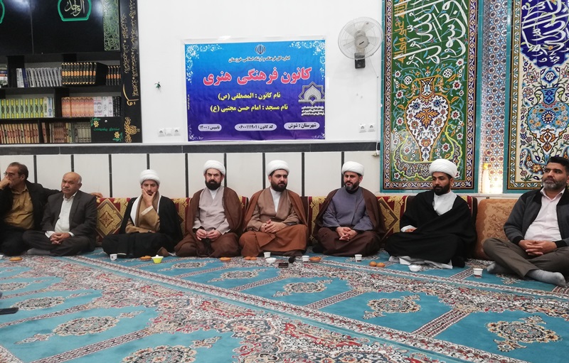 برگزاری کرسی‌های تلاوت قرآن در کانون‌های مساجد مورد توجه باشد