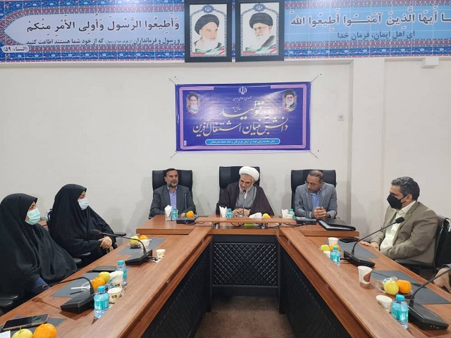 اشتغال خانواده ایثارگران را شخصا پیگیری می‌کنم