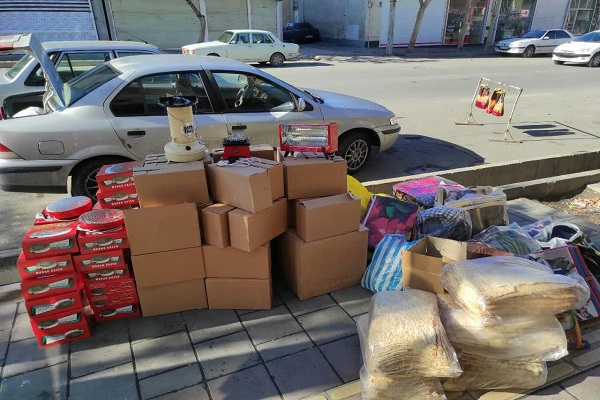 اهدای بیش از ۱۰۰ وسایل گرمایشی توسط خیر مسجدی به زلزله‌زدگان خوی