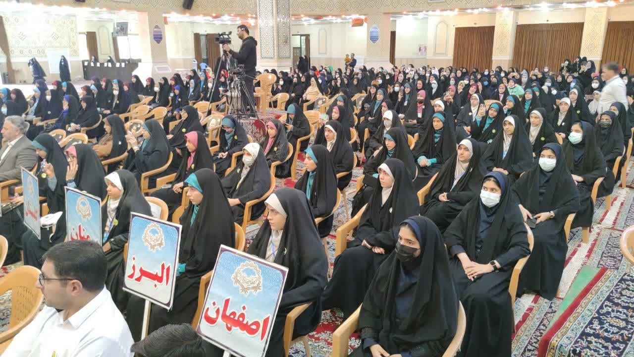مسابقات کشوری همخوانی قرآن و مدیحه سرایی دختران در دزفول آغاز شد