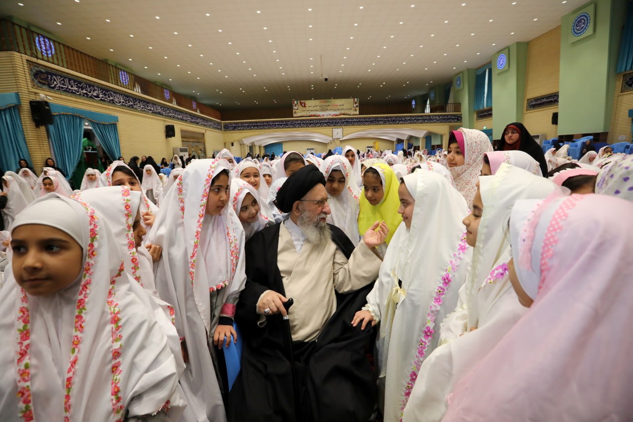 گزارش تصویری/ جشن آغاز فصل عبادت و بندگی دانش آموزان گرگانی