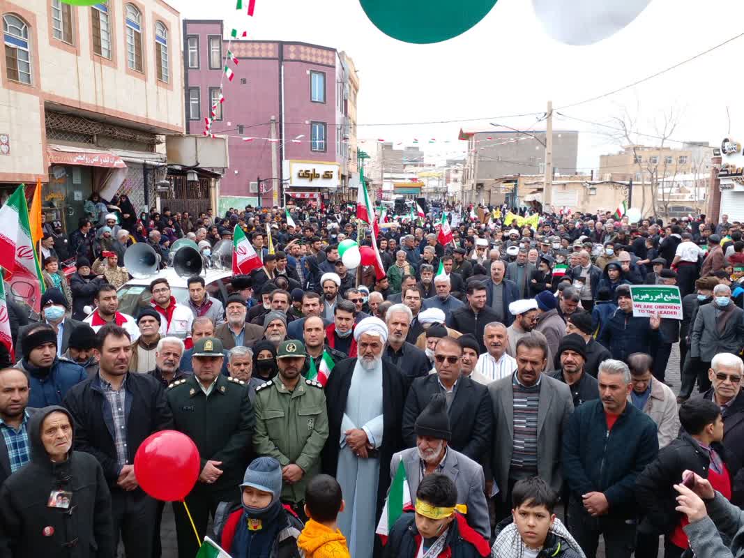 آغاز راهپیمایی ۲۲ بهمن ۱۴۰۱ در اراک با شعار ما حامیان رهبریم