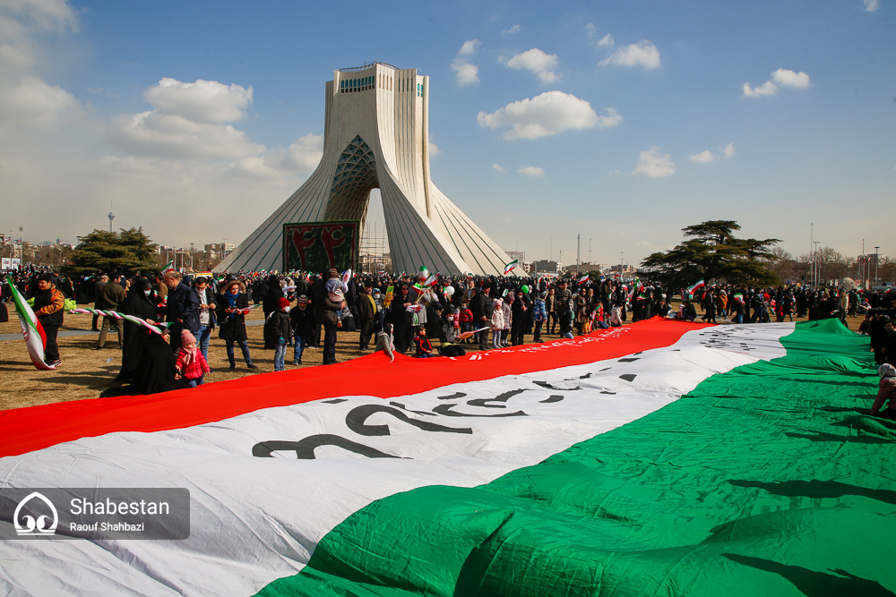 جشن ویژه بیست و دو بهمن ماه در غرفه اداره کل اوقاف تهران برگزار شد 