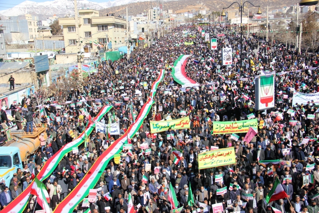 حضور باشکوه کهگیلویه و بویراحمدی ها در جشن پیروزی ۴۴ سالگی انقلاب اسلامی 