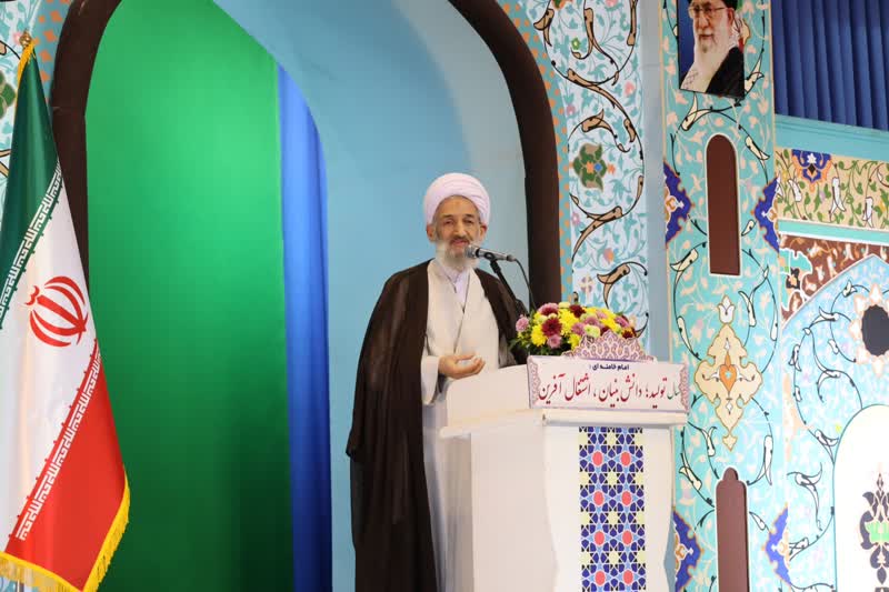 لزوم تقویت نقش کانون ها برای تبدیل شدن مساجد به پایگاه های فرهنگی|رفع مشکلات جوانان مورد توجه مسئولین باشد