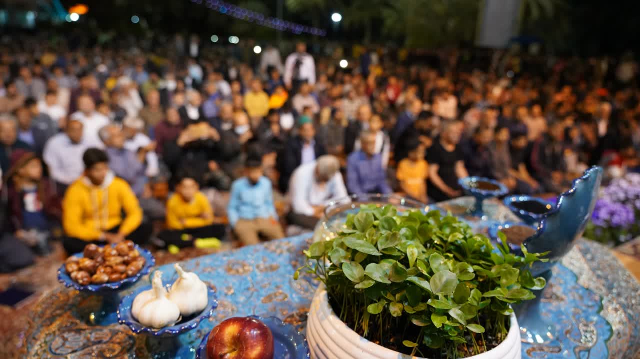 فیلم| لحظه سال تحویل در میقات الرضا(ع)طبس