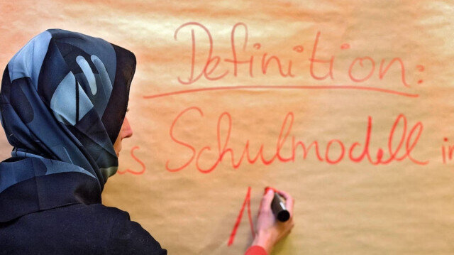 برلین به معلمان مسلمان اجازه داشتن حجاب را داد