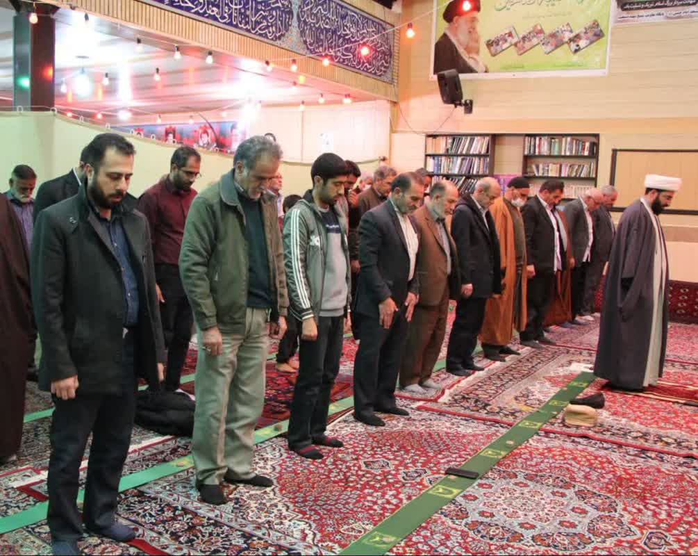 تحول فرهنگی و اجتماعی محله با تلاشهای روحانی مسجد امام حسین(ع) ملایر     