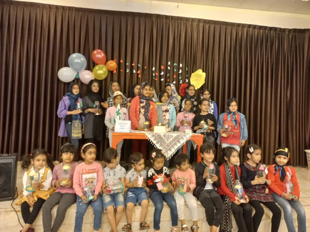 جشن روز دختر ویژه اعضای کانون فرهنگی هنری صاحب الزمان(عج) قالهر برگزار شد