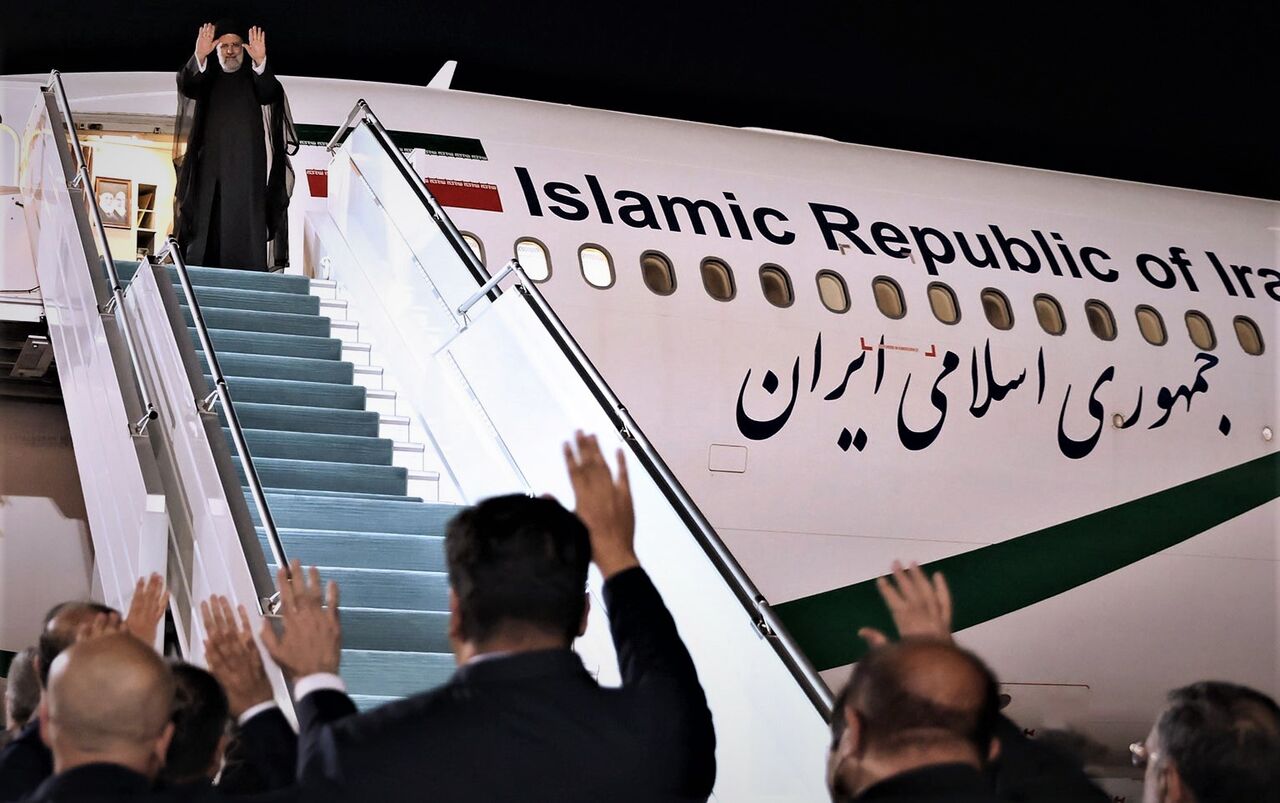 رئیسی تهران را به مقصد جاکارتا ترک کرد 