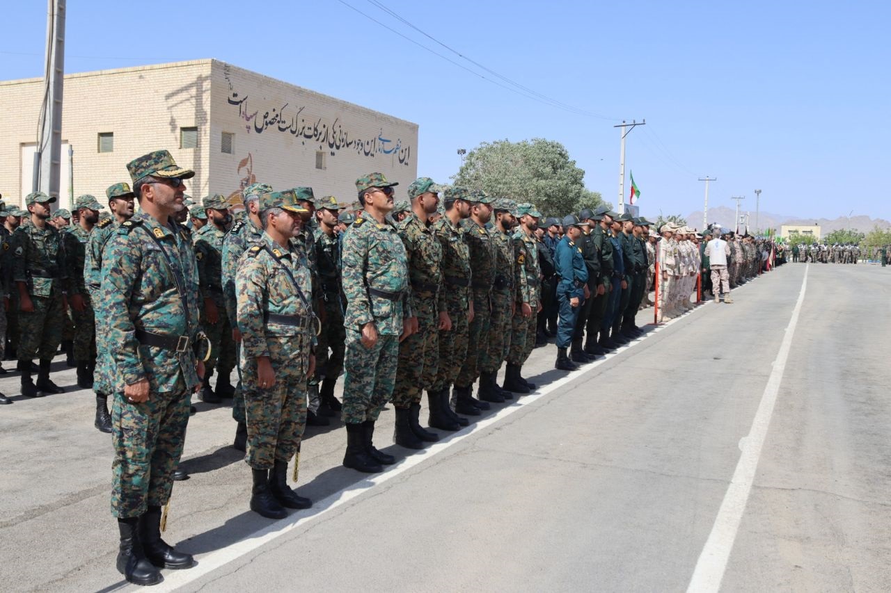 سوم خرداد برگ زرینی در تاریخ انقلاب است 