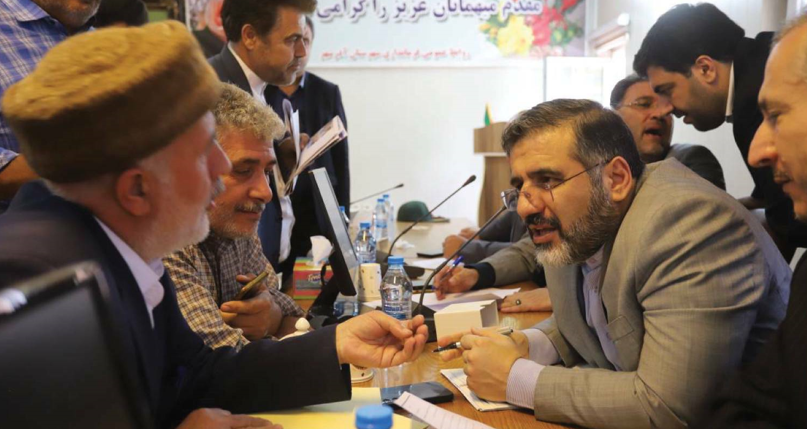 دیدار مردمی وزیر فرهنگ با مردم شهرستان آذرشهر 