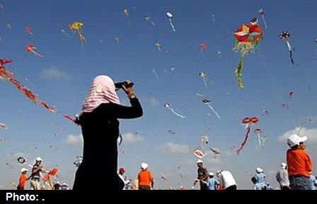 برگزاری جشن بادبادک ها بر بام میناب