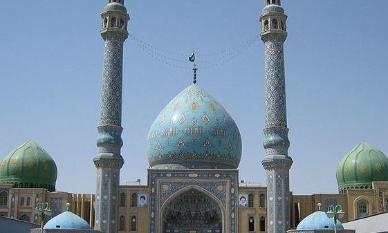 دنیا دنیا آرامش در خانه خدایی