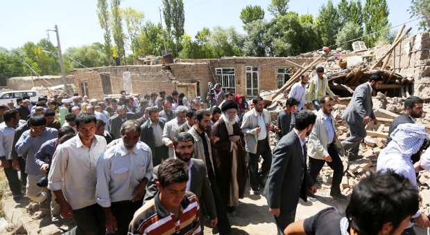 زلزله‌نشینان شمال‌غرب سرزمین من؛آذربایجان جانباز/ رهبرینْ نَنْ آیْرولم