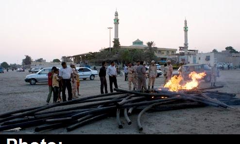 کشف 600 متر لوله انتقال سوخت قاچاق در نوار ساحلی بندرعباس