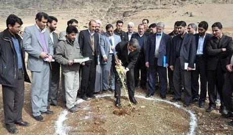 ساخت سه باب مسجد با حضور وزیر مسکن در بجنورد آغاز شد