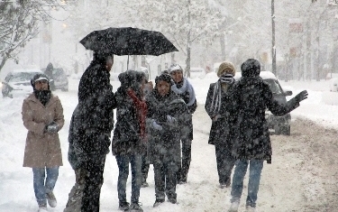 دانش آموزان مشهد و برخی شهرستان های خراسان رضوی امروزهم خانه نشین شدند