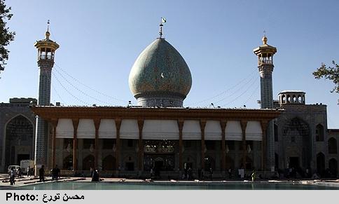 ورود زائر معلول همدانی همزمان با سالروز میلاد حضرت علی اکبر(ع)به شیراز