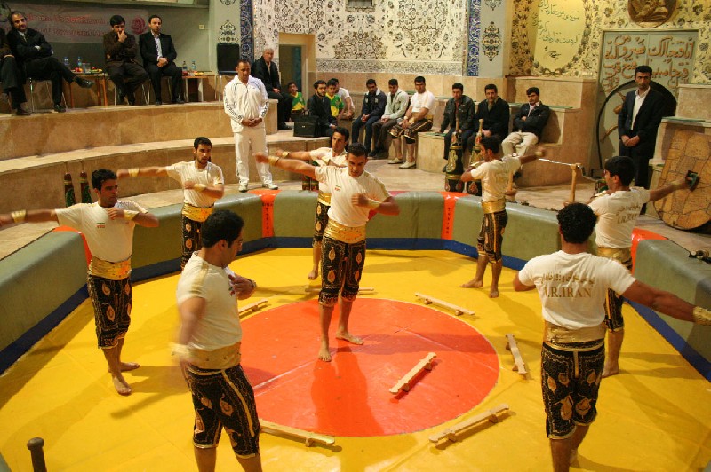 ورزش همواره مورد تایید و تاکید بزرگان دین بوده است