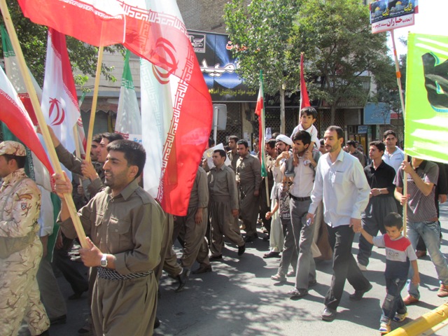 نمازگزاران کردستانی اهانت به مقدسات اسلامی را محکوم کردند