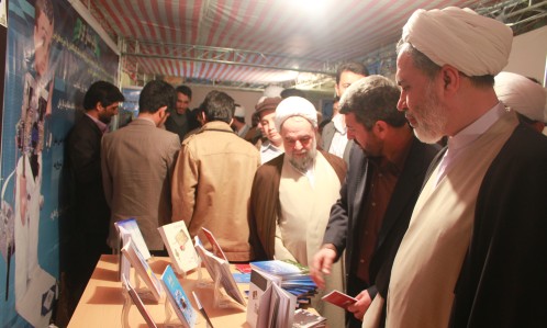 ۵ کتاب تألیف ائمه جماعت و ۲ نرم افزار در حوزه مسجد رونمایی شد
