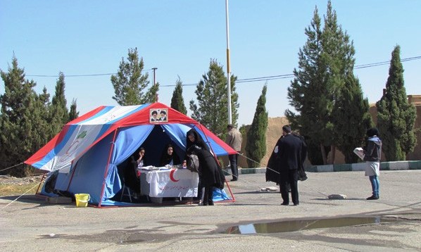 جوانان هلال احمر  ایلام، یک هزار مسافر نوروزی را راهنمایی کردند