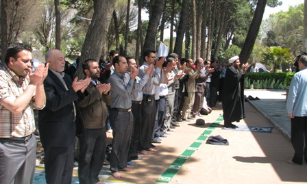 اقامه نماز جماعت در بیش از 500 مسجد و نماز خانه بین راهی