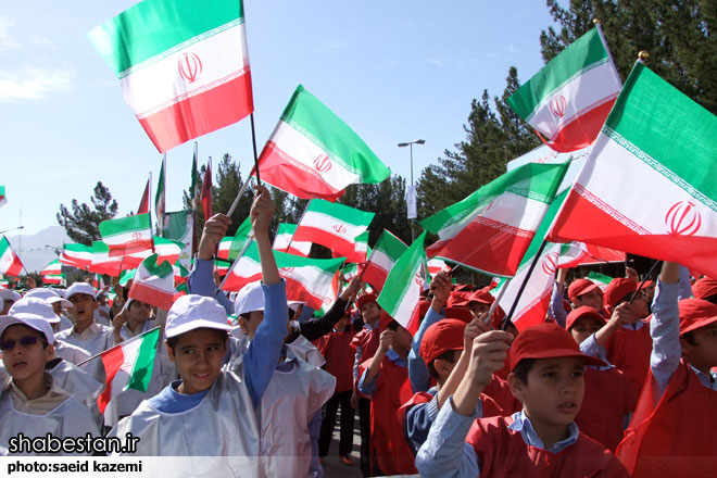 راهپیمایی 22 بهمن صحنه نمایش وحدت و اقتدار ملی است