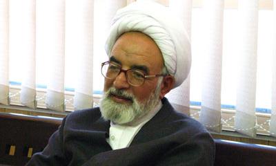 امام خمینی(ره) عاشورای تاریخی را به عاشورای زنده عصر حاضر تبدیل کرد