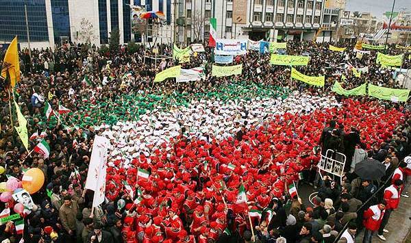 حضور پرشور ملت ایران در راهپیمایی 22بهمن بشارت دهنده شکست دشمنان است