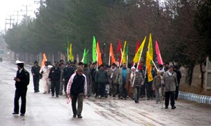 بزرگترین کاروان زایران پیاده کشور از نیشابور به مشهد اعزام شدند