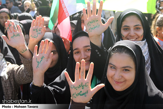 مردم شهر بام های سفالی در 22 بهمن حماسه ای به یادماندنی خلق کردند