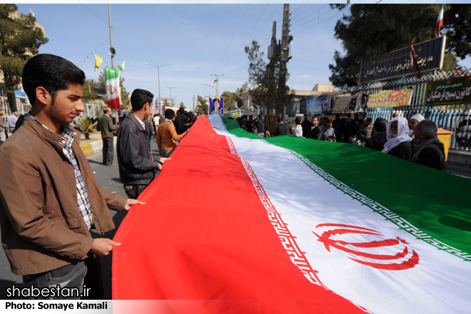 دست بیگانگان از غارت روز افزون منابع کشورمان با سرنگونی شاه قطع شد