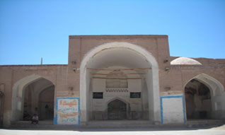 مسجدجامع درخش؛جلوگاه هنر اسلامی/آثارتاریخی درخش گردشگران رافرامی خواند
