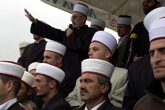 مسلمانان ارتش صربستان مسجد دار شدند