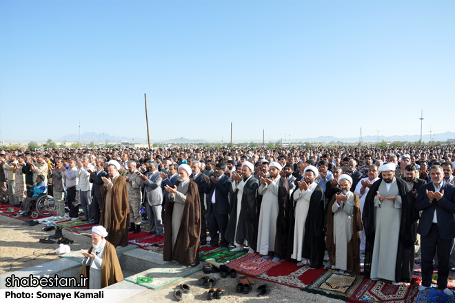 نخستین فتوا در جواز اقامه نماز عید غدیر به جماعت را چه کسی داده است