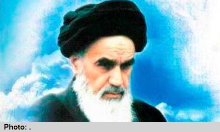 امام خمینی(ره) قافله سالار تحول بزرگ در جهان بود