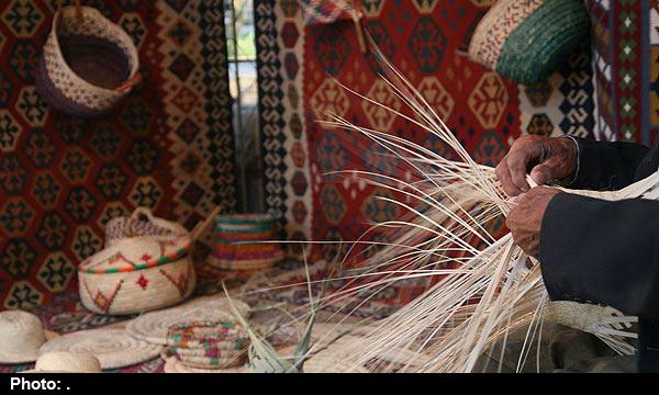 نمایشگاه صنایع دستی در پاکدشت برپا شد