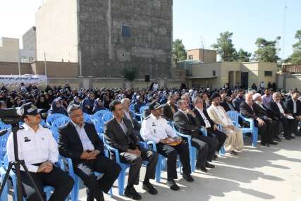 انسان با علم و دانش دین خود را حفظ می کند