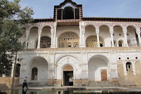 عمارت خسروآباد سنندج پذیرایی مسافران نوروزی است