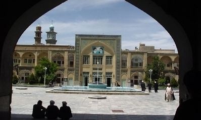 ساخت دو مدرسه علمیه در دشتی