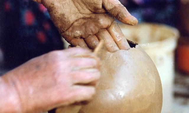 بهره مندی بیش از 300 نفر از صنعتگران صنایع دستی کردستان از مزایای بیمه