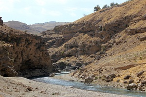 «سنگ پیل» روستایی تک خانوار بر بلندای زاگرس