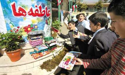 خبرهای کوتاه از جمع آوری کمک های مردمی در جشن عاطفه های کردستان